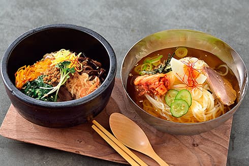 2つの料理をお好きに楽しめる当店大人気のハーフ&ハーフセット