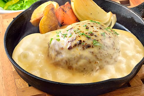 とろ〜りチーズのフロマージュハンバーグ