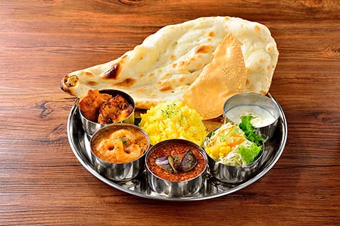 一皿でいろいろ楽しめる プレートメニュー