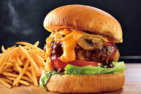 牛100%・炭焼き燻製グルメチーズバーガー